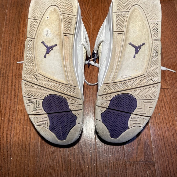 Air Jordan 4 Metallic Purple - Picture 5 of 10